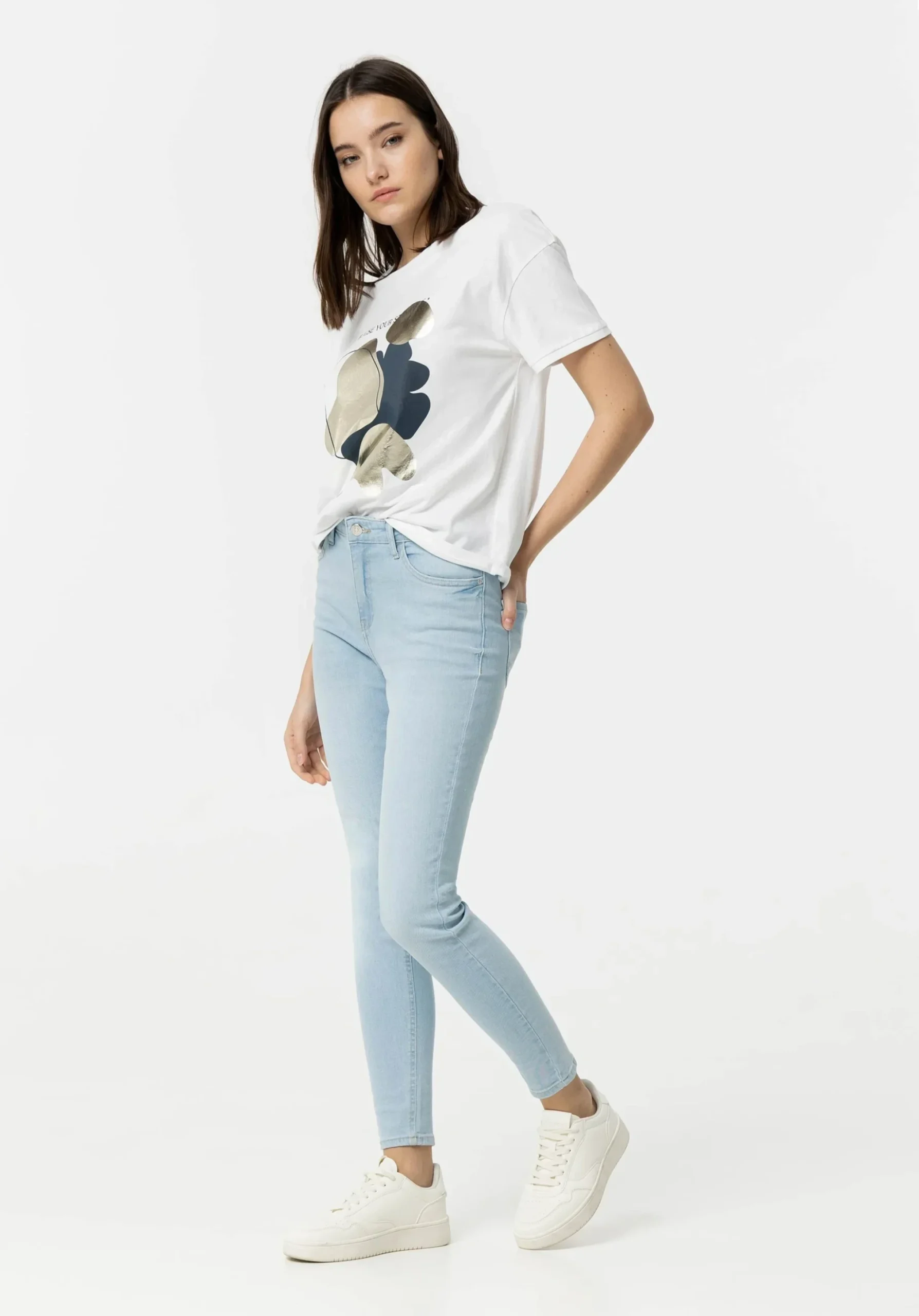 WomenLight Blue & Blue Denim Jeans – Premium Export Quality | Stylish And Trendy, Strechable & Comfortable | All Size & 2 Colours Available For West N Wear. - Image 8