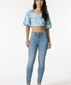 WomenLight Blue & Blue Denim Jeans – Premium Export Quality | Stylish And Trendy, Strechable & Comfortable | All Size & 2 Colours Available For West N Wear.